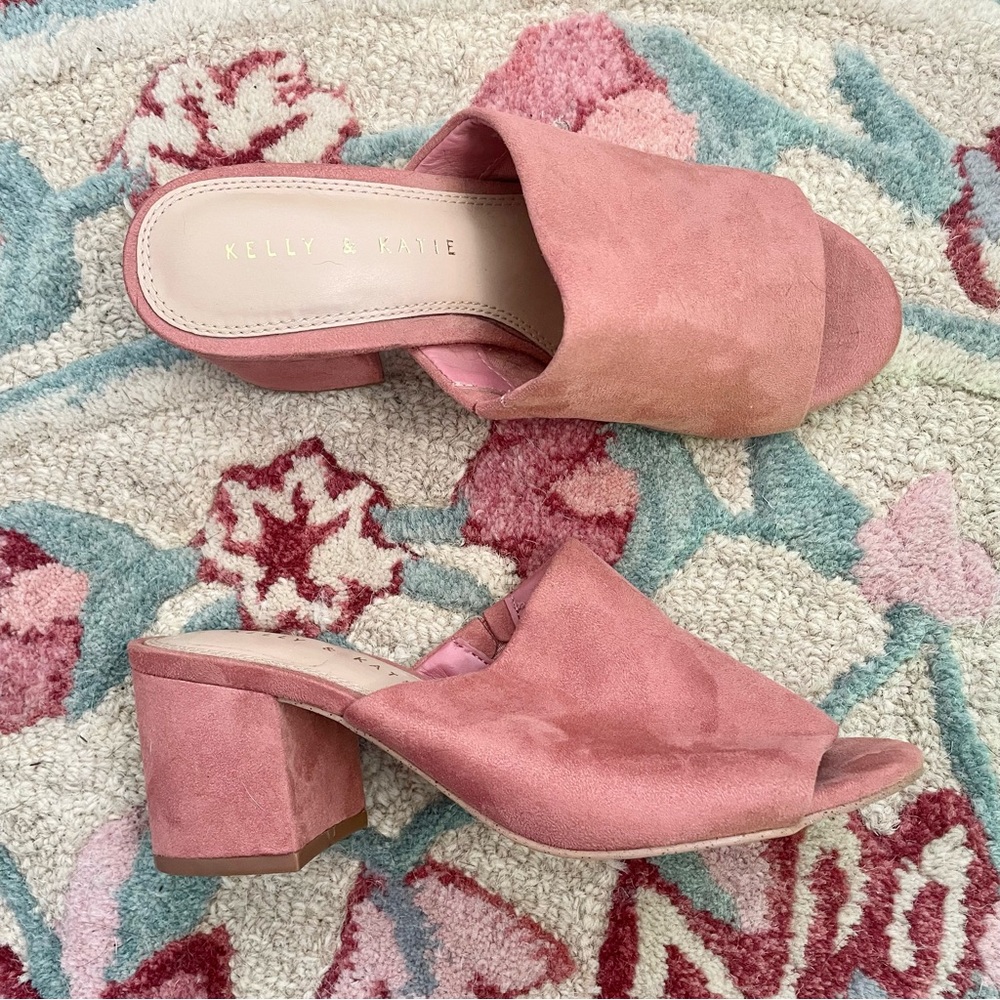 Kelly & Katie pink suede heels